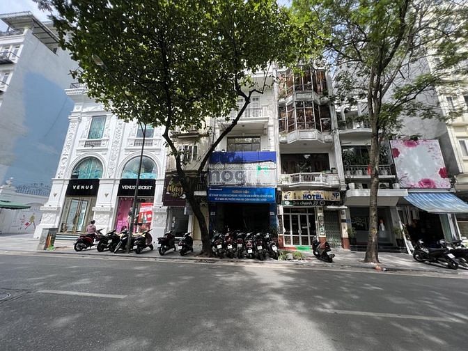 Hình ảnh Cho thuê nhà rất đẹp mặt phố Lê Duẩn