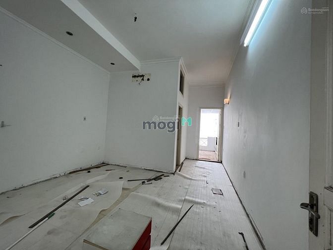 Hình ảnh Cho thuê nhà rất đẹp mặt phố Lê Duẩn