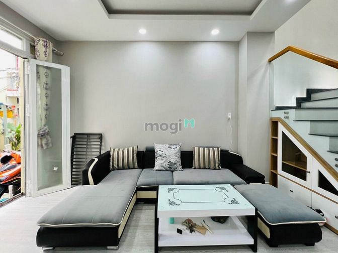 Hình ảnh Nhà đẹp ở liền Hoà Hảo , hẻm thông thoáng , 4 x 10
