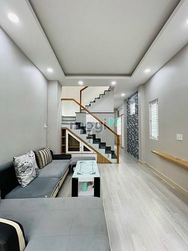 Hình ảnh Nhà đẹp ở liền Hoà Hảo , hẻm thông thoáng , 4 x 10