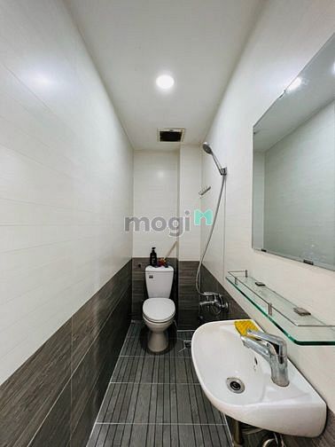 Hình ảnh Nhà đẹp ở liền Hoà Hảo , hẻm thông thoáng , 4 x 10