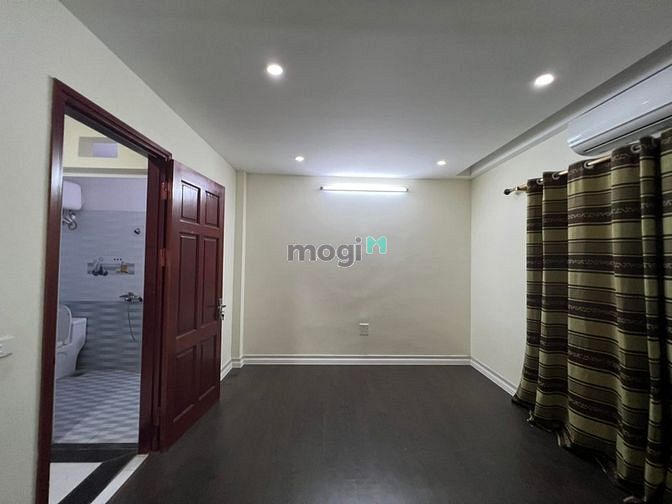Hình ảnh Bán nhà view sông,Ngọc Hồi ,5 tầng, 30m,oto tránh,vỉa hè rộng, 4.3 tỷ