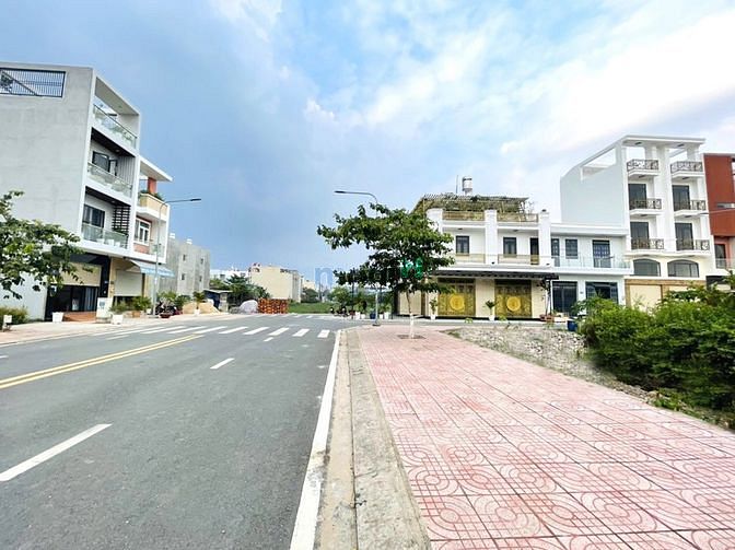 Hình ảnh Chính chủ bán gấp 5 nền đất KDC Tây Lân, cách QL1A 100m, sổ hồng riêng