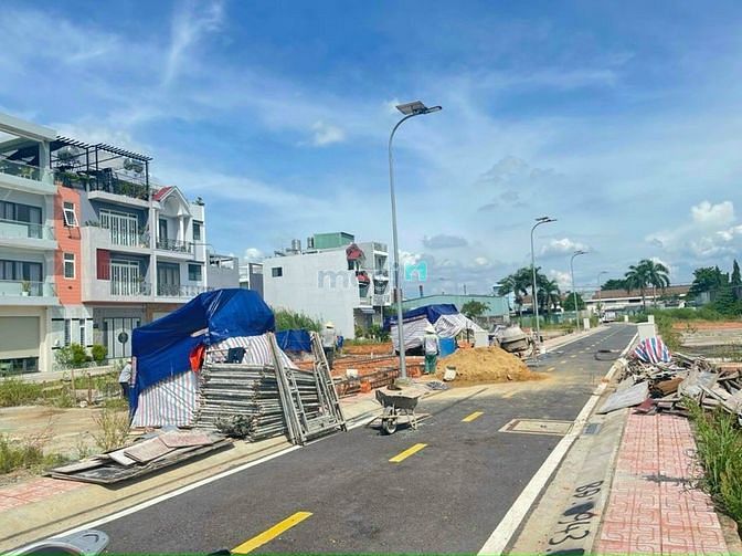 Hình ảnh Chính chủ bán gấp 5 nền đất KDC Tây Lân, cách QL1A 100m, sổ hồng riêng