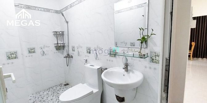 Hình ảnh Căn Hộ Cao Cấp Full Nội Thất Cửa Sổ Lớn Thoáng Mát