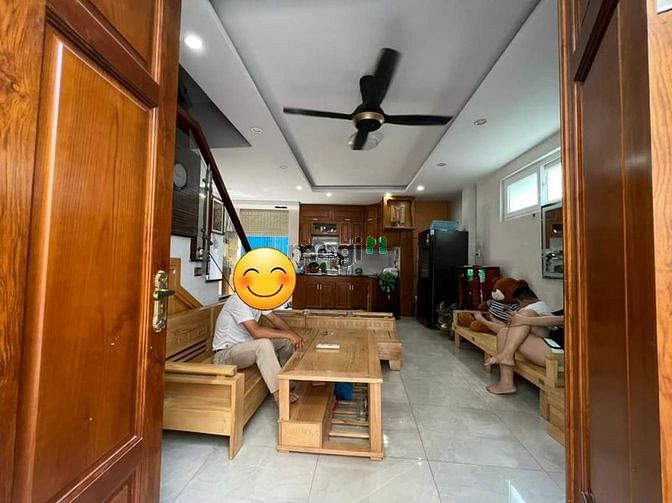 Hình ảnh Ngay chợ thủ đức Hồ Văn Tư 90m2,ngang 5,HXH đổ