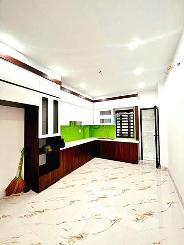 Hình ảnh GIẢM SỐC Nhà 52m Phố Thái Thịnh PHÂN LÔ, THANG MÁY. Nhà Mới Vị Trí Vip