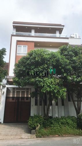 Hình ảnh Cho thuê biệt thự sân vườn đường số 9 Bình An