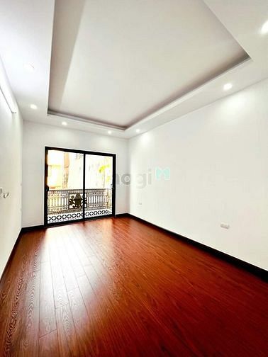 Hình ảnh GIẢM SỐC Nhà 52m Phố Thái Thịnh PHÂN LÔ, THANG MÁY. Nhà Mới Vị Trí Vip