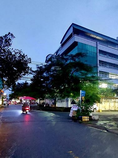 Hình ảnh Nhà MT VIP Phước Bình, Q9, 108m2, vị trí đắc địa, 2PN, ngay CĐ KT ĐN.