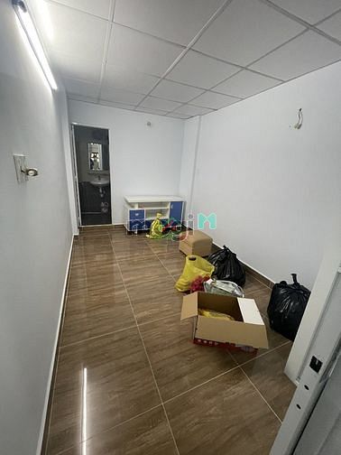 Hình ảnh Nhà Tân Bình - chưa tới 3 tỷ - HBG - sát mặt tiền.