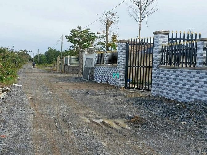Hình ảnh Chủ mới gửi lô đất vườn - 1000m2 view đẹp thoáng mát