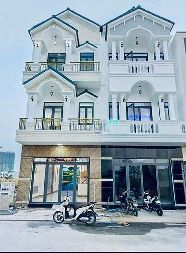 Hình ảnh Chính chủ cần bán gấp nền góc 68.6m2 gần UBND Quận Bình Tân