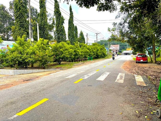 Hình ảnh e còn 2 nền thổ cư 140m2 ngay điện lực phú giáo giá 550