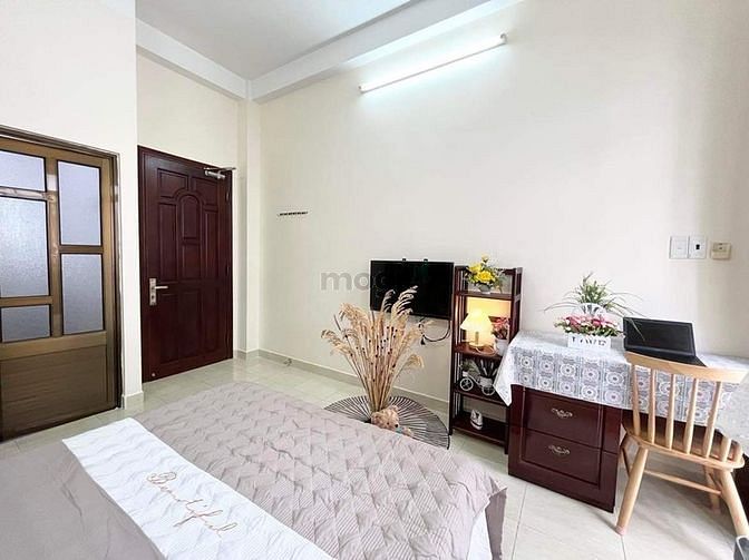 Hình ảnh Siêu hot: Mb6623 nạp rút nhanh chóng ban công cửa sổ đủ nội thất Cách mạng tháng tám