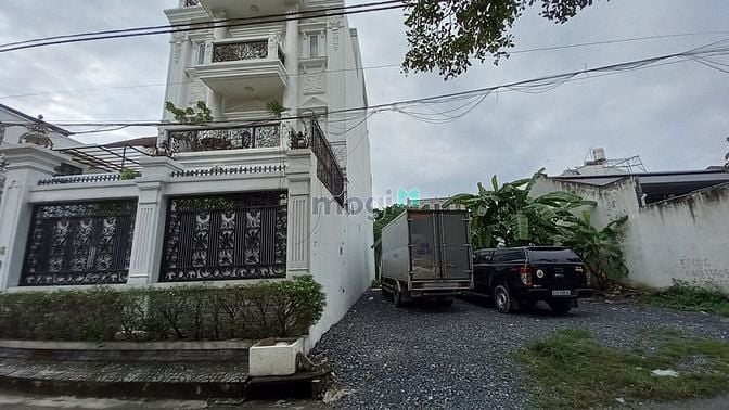 Hình ảnh Bán lô đất Biệt thự 200m2 10x20m vuông như A4. Mặt tiền đường 14.7 tỷ