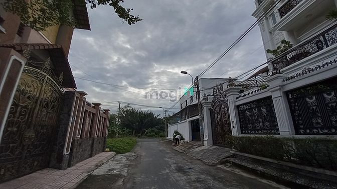 Hình ảnh Bán lô đất Biệt thự 200m2 10x20m vuông như A4. Mặt tiền đường 14.7 tỷ