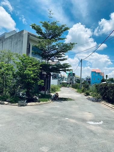 Hình ảnh Bán đất hẻm xe hơi đường số 6 .P long trường .Q9