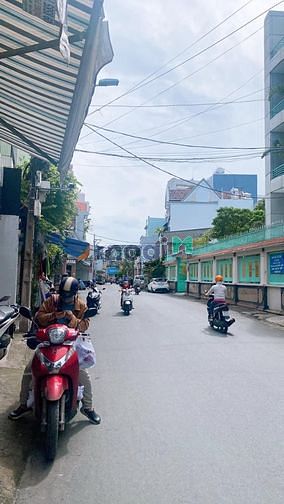 Hình ảnh Bán nhà mặt tiền đường Đông Hồ, p8, Tân Bình
