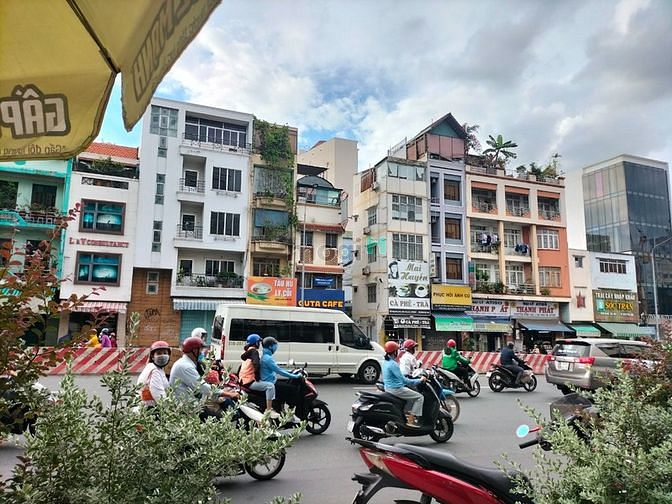 Hình ảnh Bán nhà Mt phường Tân Định , q1.