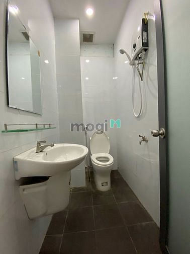 Hình ảnh Căn Hộ 2 Phòng Ngủ Khu Sân Bay, Đầy Đủ Nội Thất