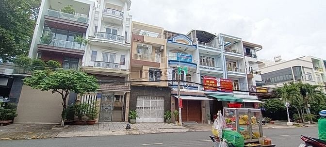 Hình ảnh Bán nhà mặt tiền đường số 19 gần siêu thị copmak