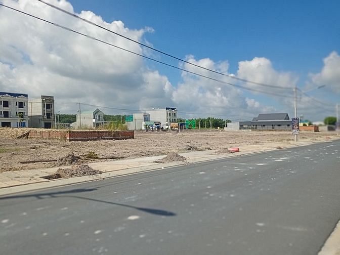 Hình ảnh Đất nền liền kê 3 KCN rộng 2900ha, đã có sổ, gần cao tốc, giá F0