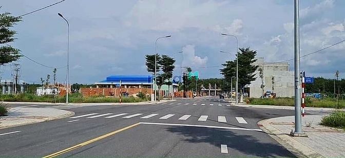 Hình ảnh Lên giỏ hàng nền đất giá đẹp rẻ nhất dự án Bách Khoa P. Phú Hữu