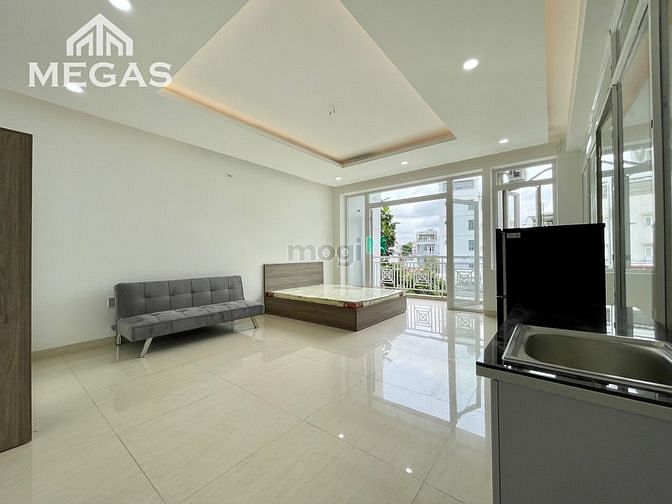 Hình ảnh CHDV ngay các trường đại học HUTECH UEF HỒNG BÀNG