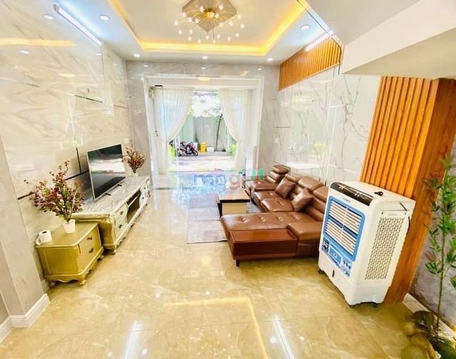 Hình ảnh Bán nhà Phường 15, Tân Bình-50m2-5 Tầng cực đẹp.