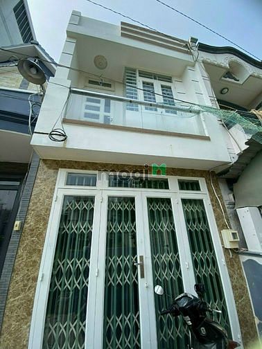 Hình ảnh NHÀ GẦN CHỢ 200 Đ.Xóm Chiếu. P14. Q4 45m2 1Tỷ550 Liên hệ Ngọc Bình SHR
