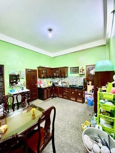 Hình ảnh Thạch lam, tân phú,2 tầng, 100m2,hẻm 4m sát mặt tiền cần bán gấp