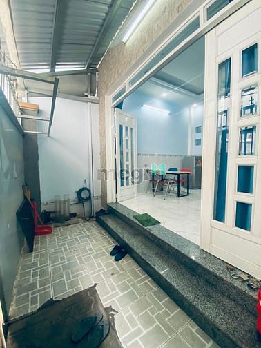 Hình ảnh Cho Thuê Nhà Nguyên Căn Hẻm Huỳnh Tấn Phát