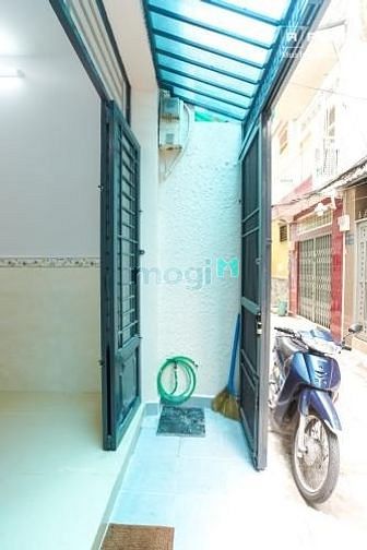 Hình ảnh Cô sáu nhờ bán giúp căn ở Trần Bình Trọng