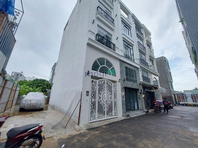 Hình ảnh Bán đất Hxh 5 mét - Nguyễn Xí XD 5 tầng, 48,8m2 , Giá chỉ 6.49tỷ.