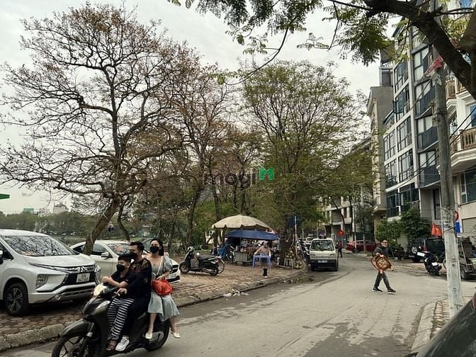 Hình ảnh Bán đất hồ ba mẫu, 80m2, mt5.1m, nhỉnh 15 tỷ, ô tô kinh doanh
