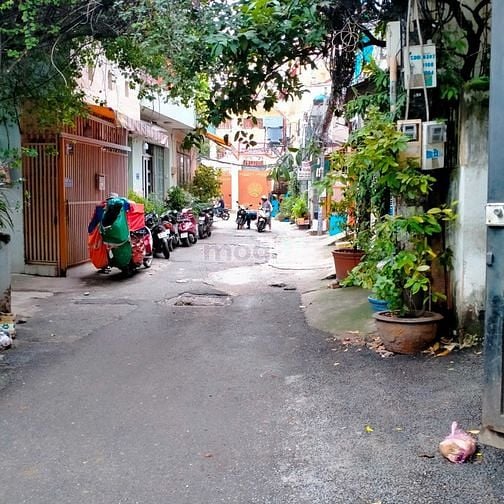 Hình ảnh Bán Lô Đất Ngay Vincom Nguyễn Xí (12x15m) - HXH 6m, GPXD Hầm 6 Lầu