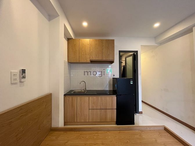 Hình ảnh Cần Cho Thuê CHDV Full NT - BC CS thoáng mát - Q3.