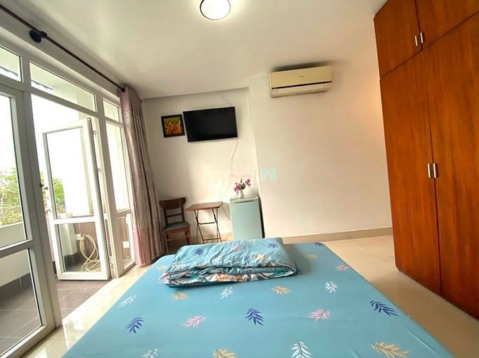 Hình ảnh Studio đầy đủ nội thất có ban công lớn gần TDTU, Vivo, Lotte