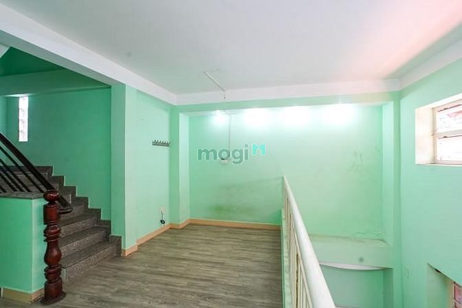 Hình ảnh Bán nhà Đoàn Văn Bơ để trả viện phí giúp em trai môt tim