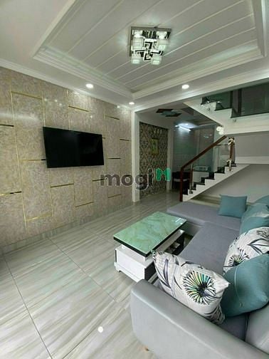 Hình ảnh Cần bán Gấp Căn Nhà Trần Phú p4 Q5