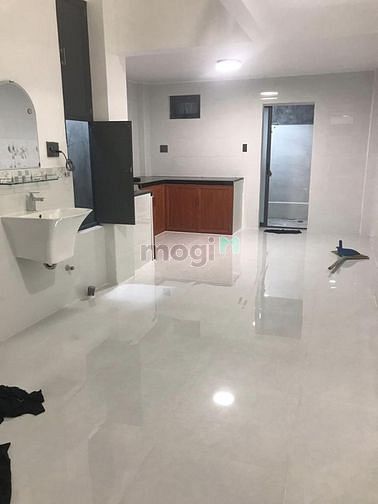 Hình ảnh Cho thuê hẻm Trần Hưng Đạo 4x20m 2pn 2wc Q5