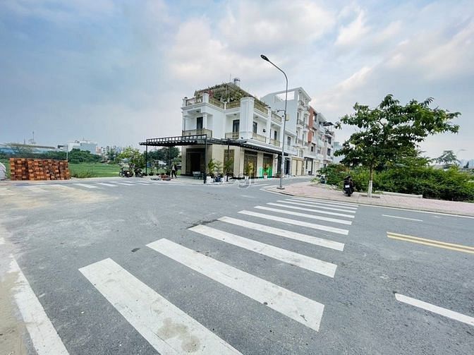 Hình ảnh Sang Gấp Lô Đất 63m2 Tây Lân, Gần Aeon Mall Bình Tân, BV Bình Tân, Sên