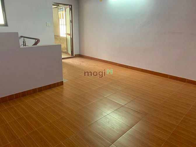Hình ảnh Cần bán nhà 50m2 ngang 5m oto đỗ cửa gần trường học