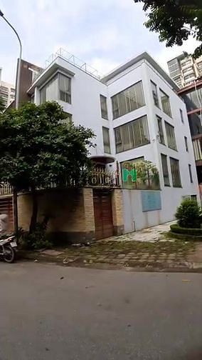 Hình ảnh Cho thuê Biệt thự Mễ Trì Hạ, 260m2,5 tầng, thang máy, 40tr/th