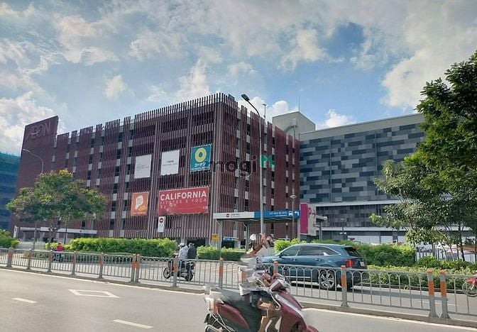 Hình ảnh NHÀ 4 TẤM, HẺM VIP đối diện Aeon Mall Tân Phú