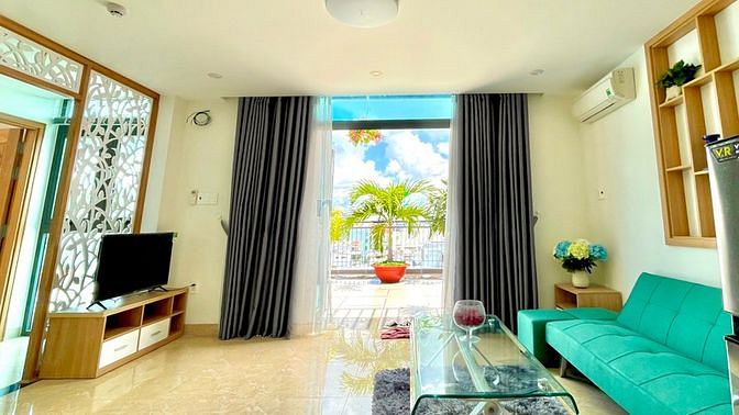 Hình ảnh Penhouses 2 phòng ngủ trung tâm Tân Bình