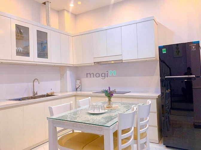 Hình ảnh Một căn nhà sang đẹp gần Hồ Ba mẫu