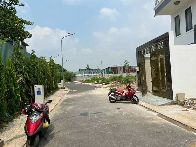 Hình ảnh BÁN LÔ ĐẤT MT 277m2 ngay HOÀNG DIỆU 2 TP.THỦ ĐỨC giá 21 tỷ.