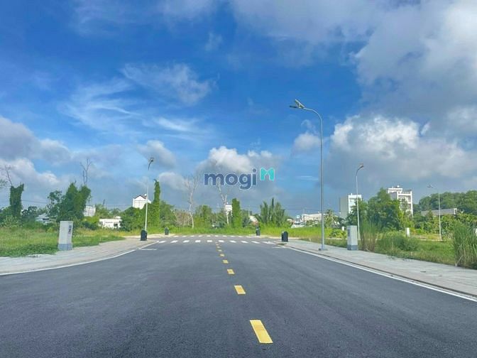 Hình ảnh Bán đất nền Q7, đường Nguyễn Văn Linh liền kề nhà phố KDC Sadeco